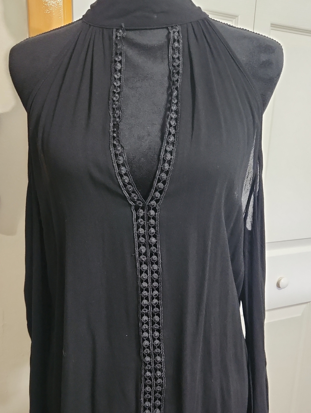Retro Charlotte Russe Black Crochet-Trim Halter Cold Shoulder Top